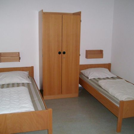 Jugendherberge Karlsruhe Bagian luar foto